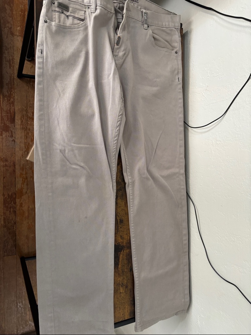 Lrg Slim Straight Jeans in Light Gray